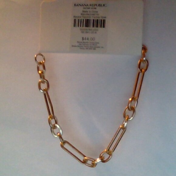 Brand New Banana Republic Gold-Tone Bracelet - Picture 2 of 6